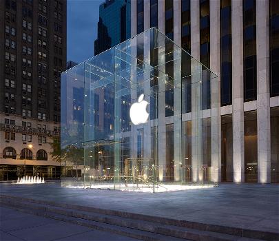 Apple Store: alcuni dipendenti di New York e Los Angeles denunciano Apple