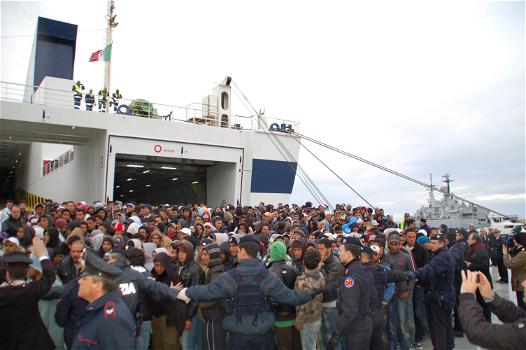 Lampedusa: nuovo sbarco di profughi