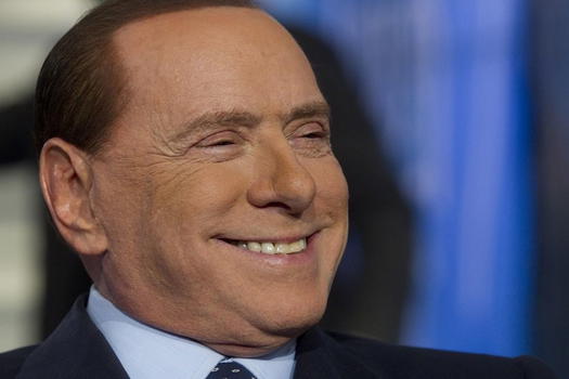 Berlusconi condannato, ecco i messaggi della Rete