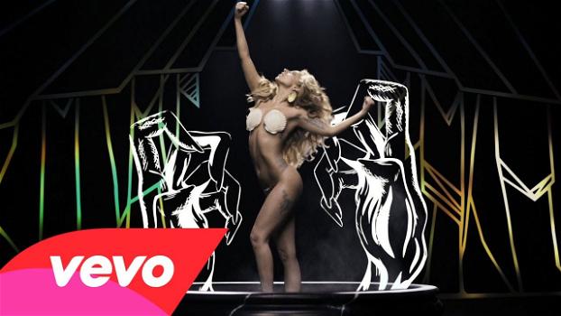 Lady Gaga, fate un “Applause” a ‘sta signora del pop, altrimenti si intristisce