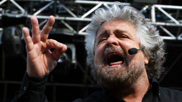 Reato di clandestinità, Beppe Grillo sconfessa i suoi senatori