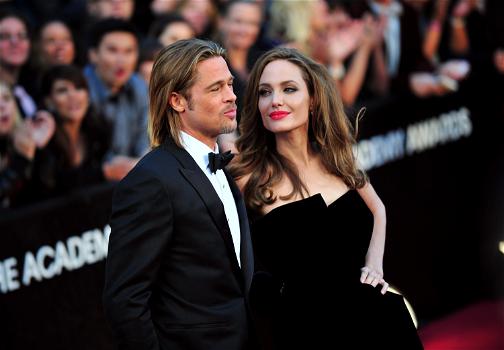 Brad Pitt e i suoi 50 anni: Angelina Jolie gli regala un’isola
