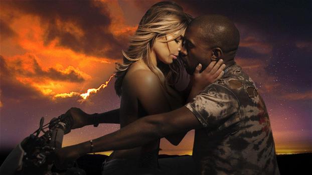 In “Bound 2” Kanye West e Kim Kardashian in topless lo fanno su una moto, ok?