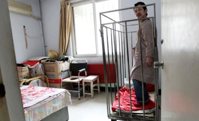 article-0-1A0D60C800000578-862_634x435