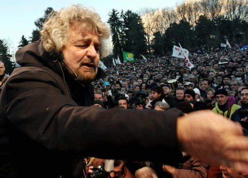 La Procura di Torino valuta condanna a Beppe Grillo per il processo No Tav