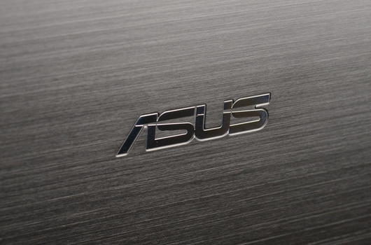 Novità Asus: tra i nuovi progetti anche un joystick per Android