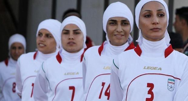 Fuori 4 giocatrici dalla nazionale iraniana di calcio femminile perché uomini