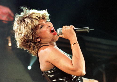 Tina Turner: colpita da un ictus cancella la tournée in Austria