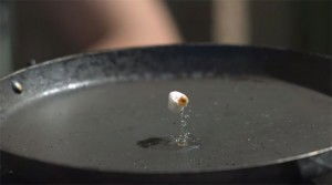Scopri cosa accade realmente quando fai i popcorn