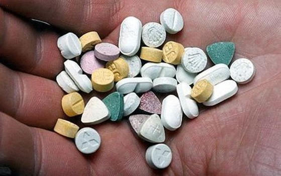 Ecstasy ed anfetamine: è boom di droghe sintetiche