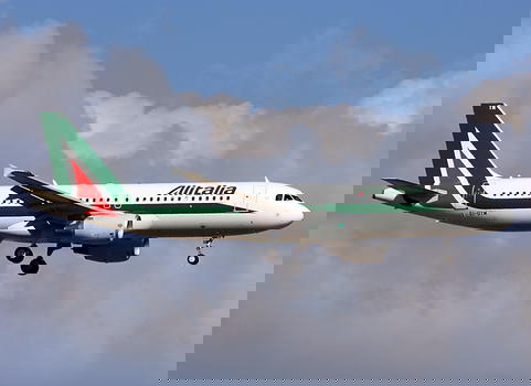 Accordo Alitalia: ad Etihad andrà il 49% della compagnia