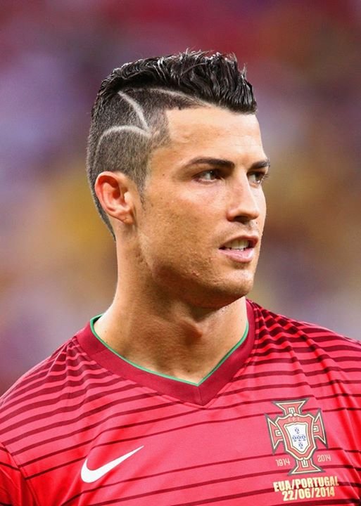 Cristiano-Ronaldo-taglio-capelli