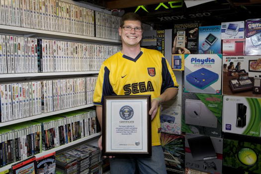 Una collezione di videogiochi da Guinness in vendita