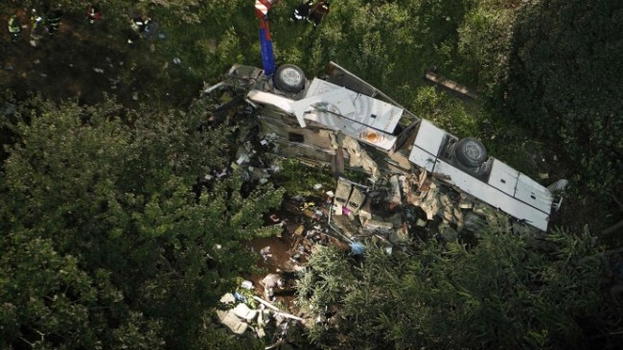 Bus precipitato in Irpinia: fu colpa della barriere corrose
