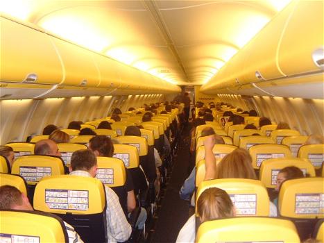 Ryanair, centinaia a terra per guasti e scioperi