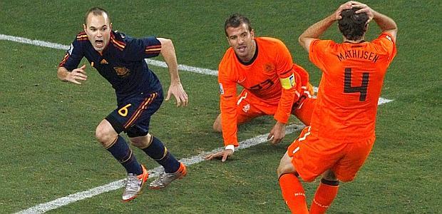 Spagna-Olanda il primo big match del mondiale 2014