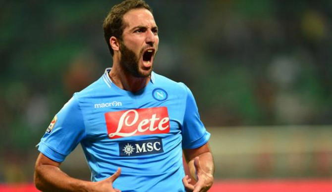 Il caso Higuain agita Napoli