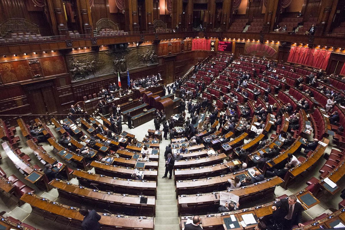 Politica, Camera vota tetto agli stipendi dei funzionari