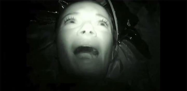 Vengono rinchiusi vivi in una bara, terribile candid camera