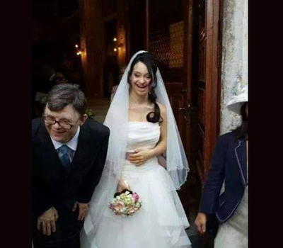 Mauro e Marta sposi. Uno dei primi matrimoni tra persone con la sindrome di Down