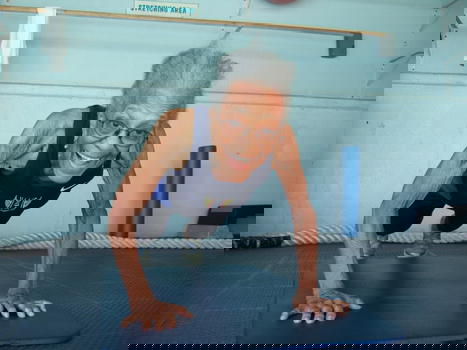 A 99 anni stabilisce un nuovo record nei 100 metri