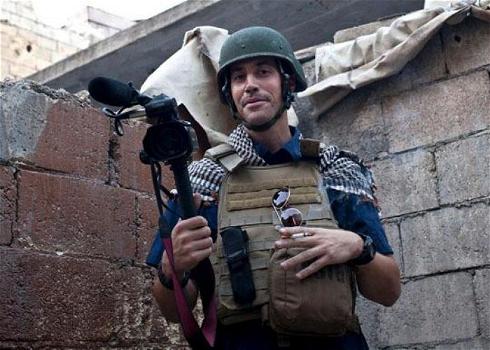 Terroristi mandano in rete immagini di Jim Foley decapitato