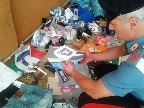 Napoli: la Guardia di Finanza sequestra 120mila prodotti falsi