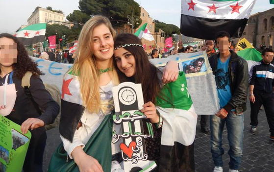 Il Guardian rivela: l’Isis terrebbe prigioniere anche le due italiane