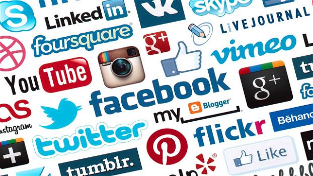 I social come Facebook e Twitter innescano la ‘spirale del silenzio’