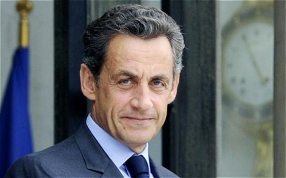 Francia, Sarkozy torna: “Non posso restare a guardare”