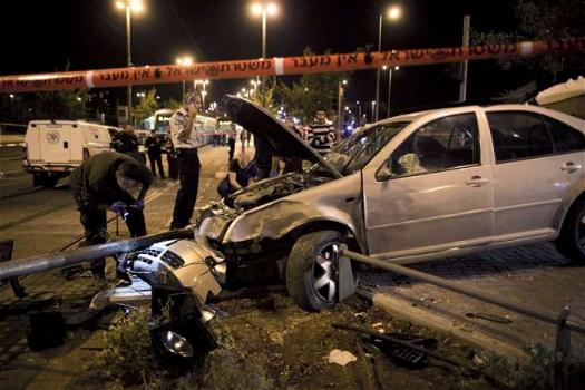 Gerusalemme: auto contro la folla. Muore una bambina di 3 mesi