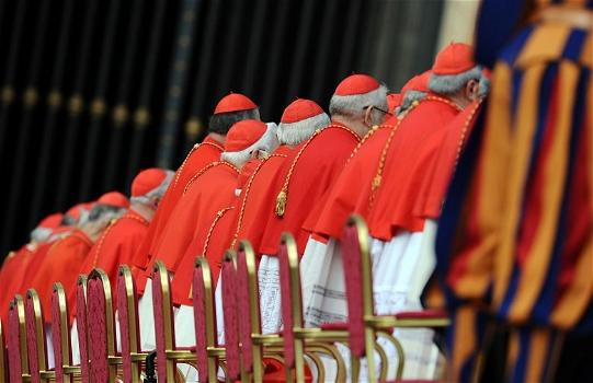 Vaticano, ai Cardinali i 500 pacchetti di sigarette al mese