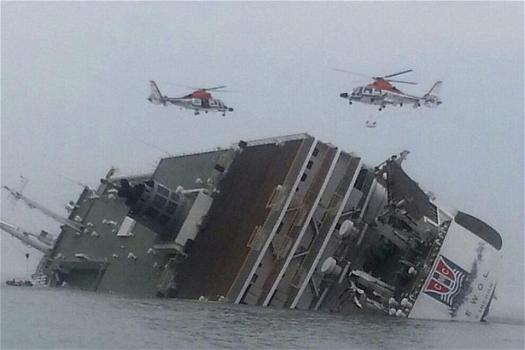 Traghetto affondato in Corea: chiesta la pena di morte per il capitano che fuggì al momento del naufragio