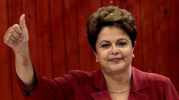 Brasile: Rousseff vince e ottiene il suo secondo mandato