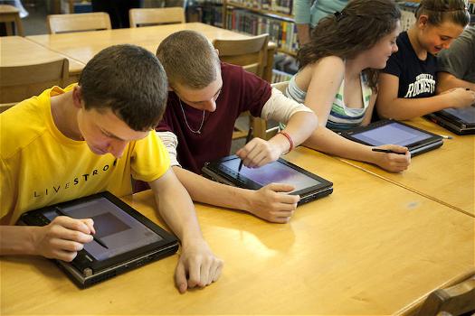 Tablet School: il nuovo modo di fare lezione in Italia