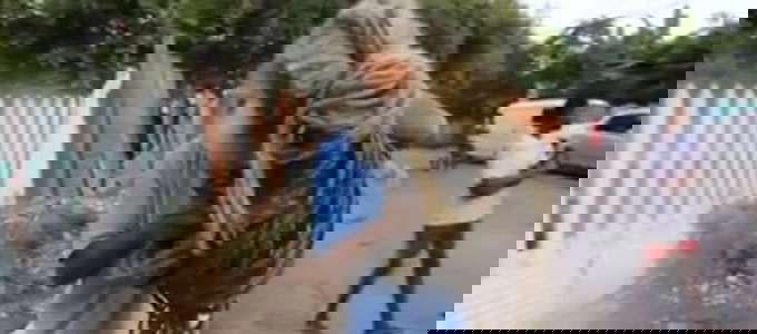 Giamaica: rasta scioglie le trecce dopo 40 anni. Ecco il video
