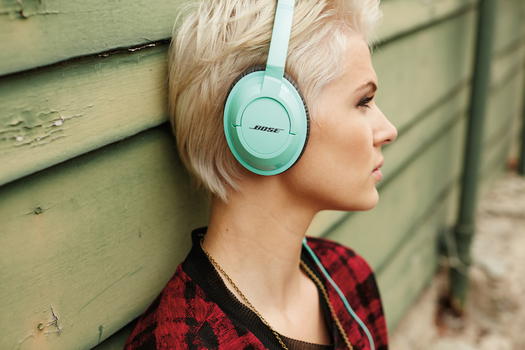 Ecco le cuffie SoundTrue, la rivoluzione del suono firmata Bose