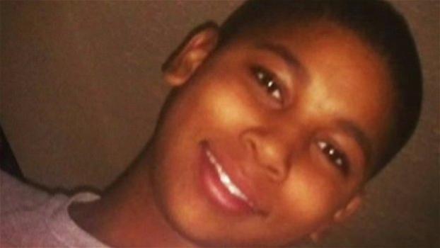 Usa: 12enne gioca con una pistola finta. Un poliziotto gli spara e lo uccide