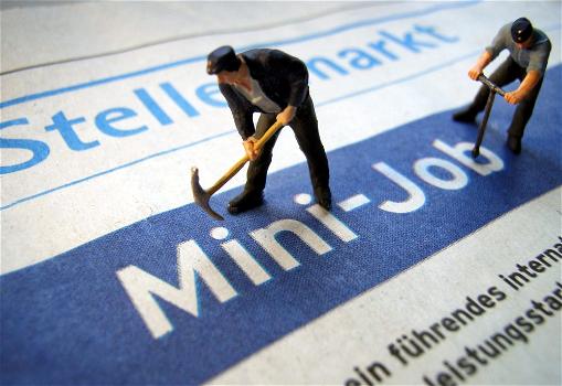 Mini-jobs remunerati con voucher da 10 euro l’ora