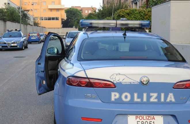 Roma, assaltato furgone portavalori, ferita una guardia
