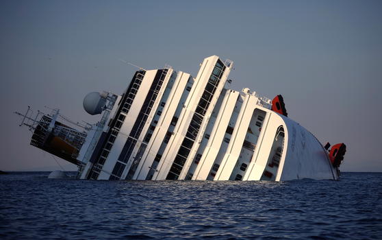 Concordia, carte rigettate dai giudici per i risarcimenti di Costa