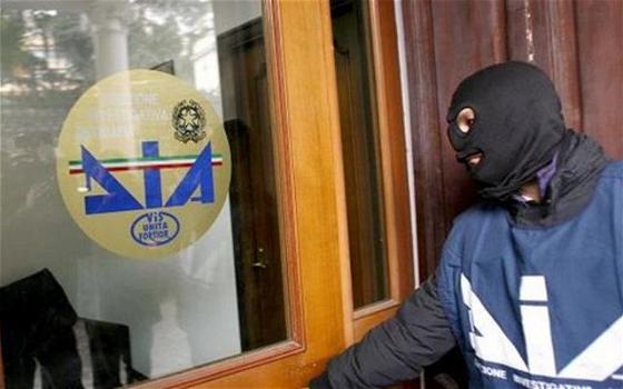 Caserta, 24 arresti tra i Casalesi per appalti truccati delle Asl