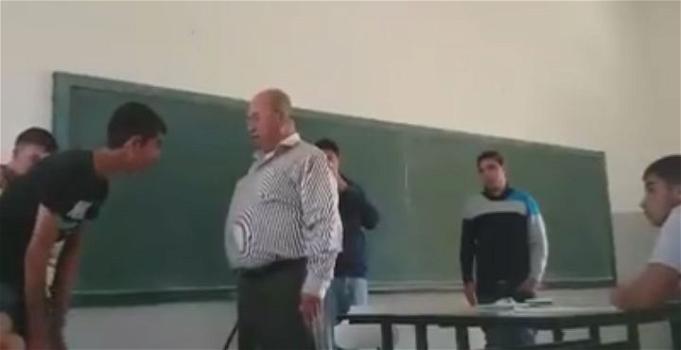 Ramallah: professore picchia in classe i suoi alunni