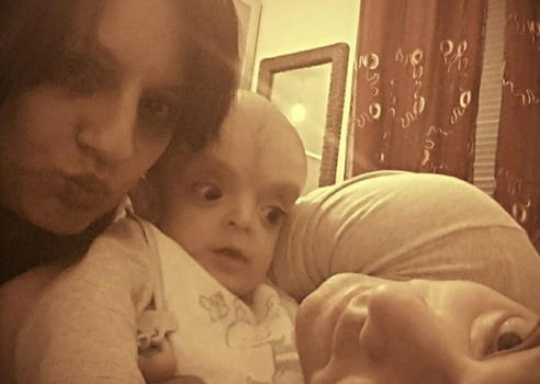 Simone, genitori aprono pagina Fb per cercare gli altri 8 bambini