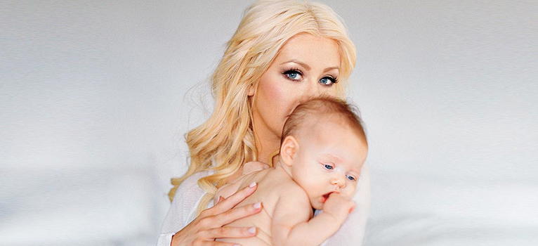 Christina Aguilera presenta la figlia Summer Rain