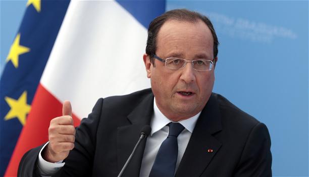 Hollande ribadisce la sua proposta di pace, altrimenti è guerra