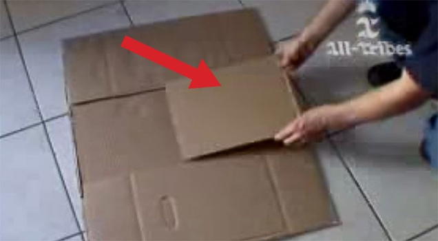 Ecco come realizzare un utilissimo “piega abiti” fatto in casa