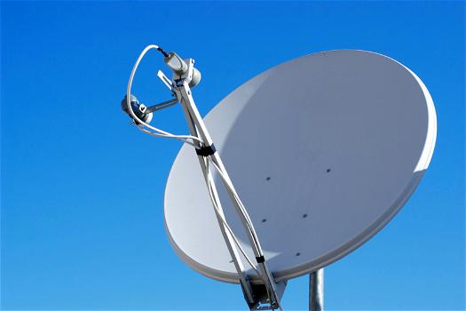 Governo risponde a rottura del patto del Nazareno cambiando la legge sulle frequenze tv