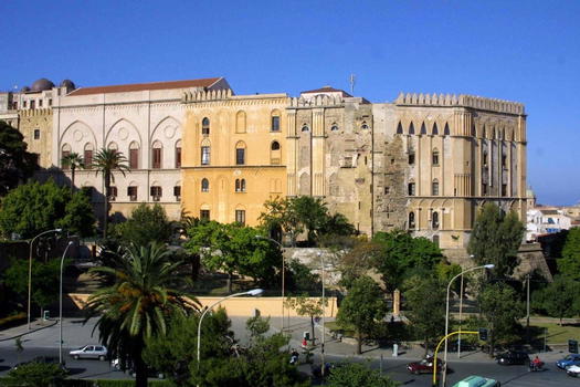 Sicilia: vedova Bisignano riceve vitalizio del marito “onorevole fantasma”