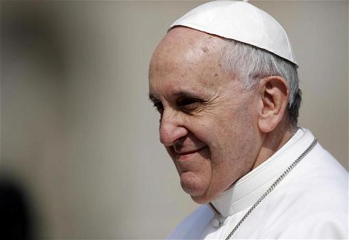 Roma: Papa Francesco fa installare le docce gratuite in piazza San Pietro